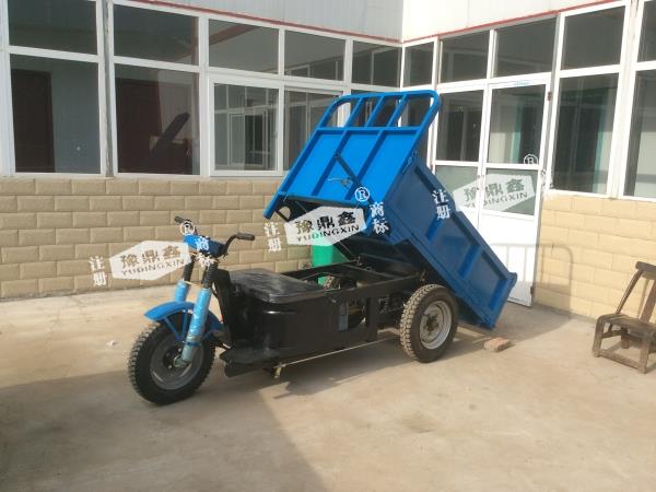 01养殖自卸车.jpg