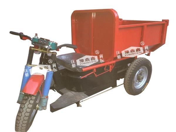 电动三轮工程车手动自卸