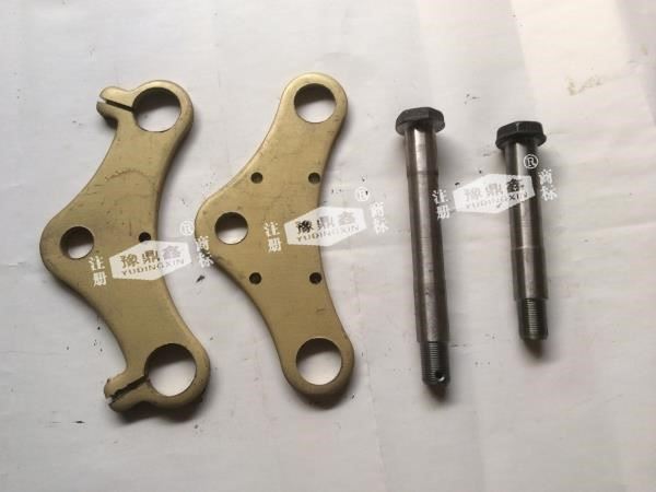 电动工程自卸车卡板和把轴